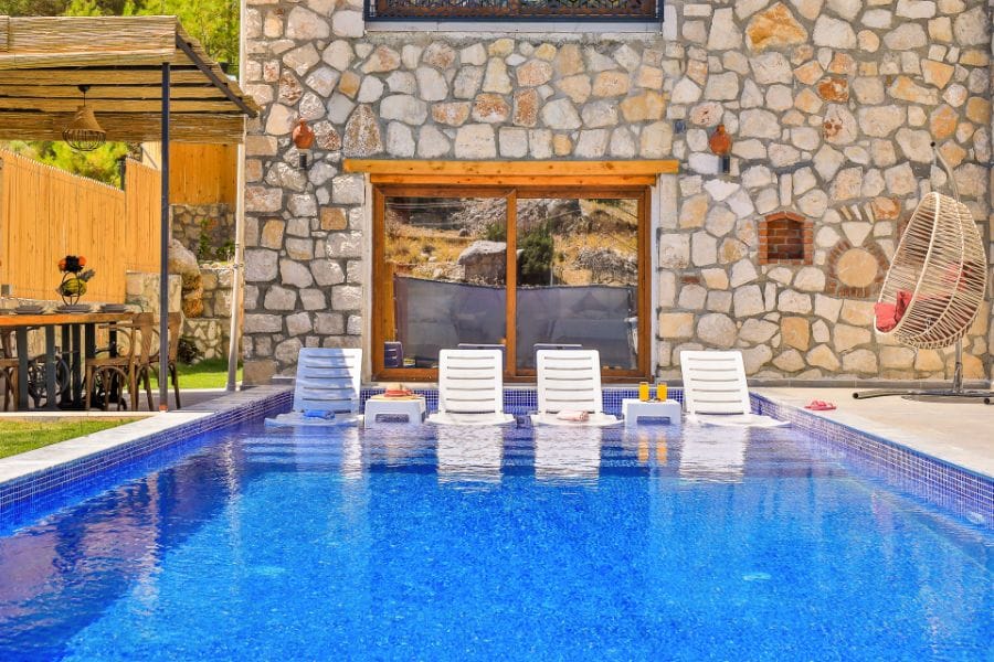 Kaş Kalkan'da 1+1 Özel Havuzlu Denize Yakın Kiralık Villa DRM-1689