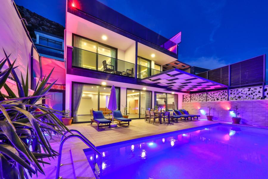 Kalkan Körderede 3+1 Özel Havuzlu Deniz Manzaralı Kiralık Lüks Villa DRM-1881