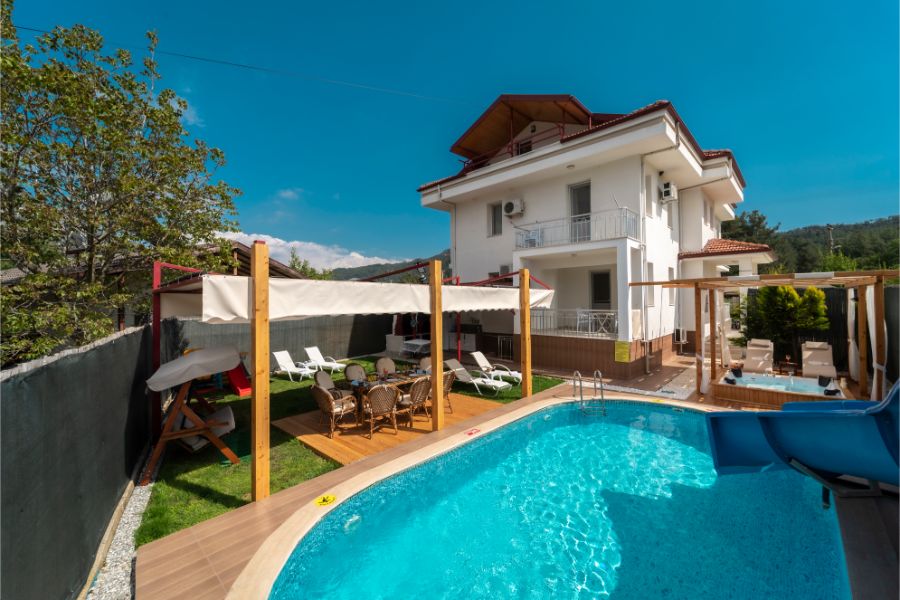 Antalya Kaş'ta 4+1 Özel Havuzlu Denize Yakın Kiralık Villa DRM-2029