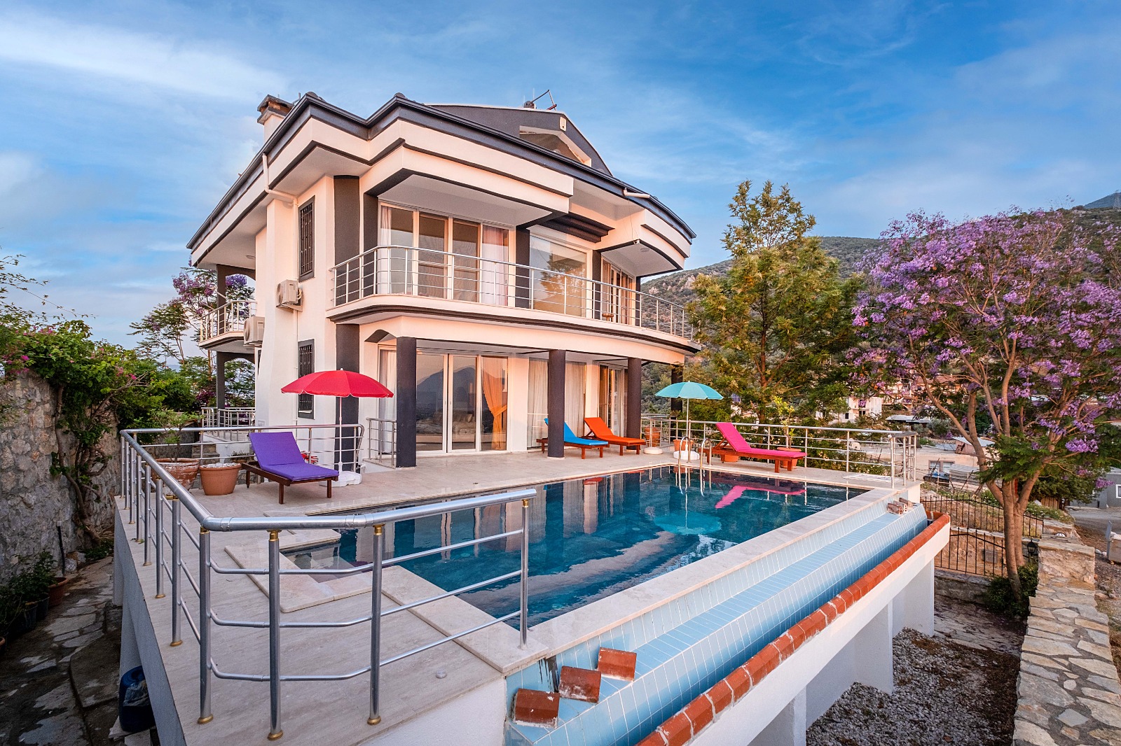 Fethiye Karaçulhada 4+1 Özel Havuzlu Denize Yakın Kiralık Lüks Villa DRM-1797