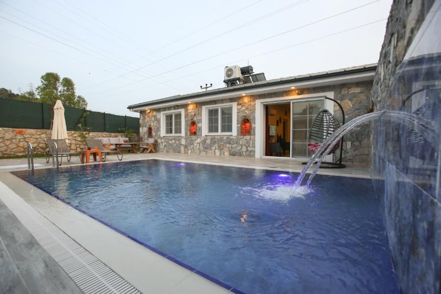 Fethiye Yanıklarda 2+1 Özel Havuzlu Denize Yakın Kiralık Lüks Villa DRM-1858