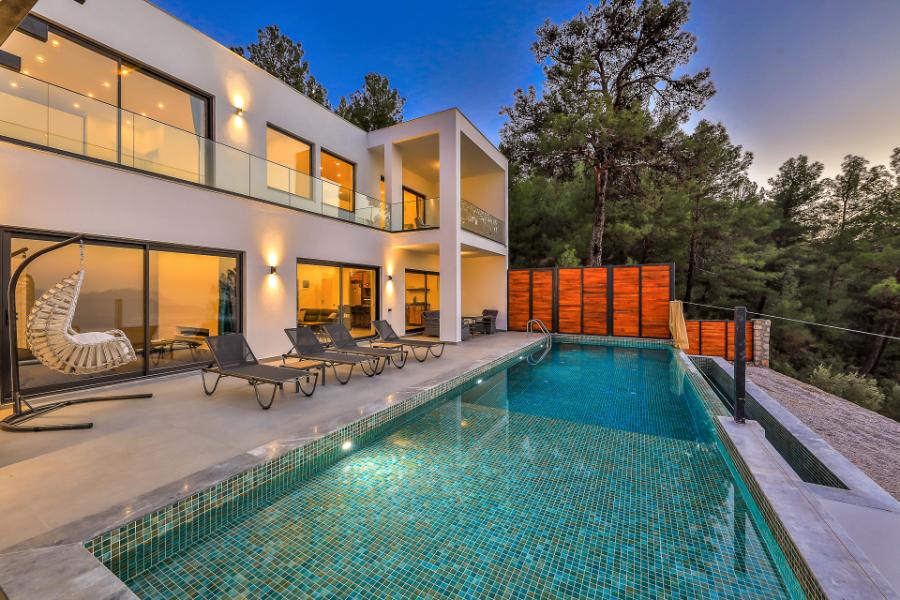 Antalya Kaş'ta 2+1 Özel Havuzlu Deniz Manzaralı Kiralık Villa DRM-1929