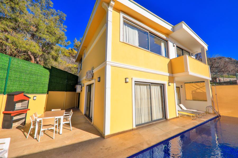 Antalya Kaş'ta 2+1 Özel Havuzlu Deniz Manzaralı Kiralık Villa DRM-2068