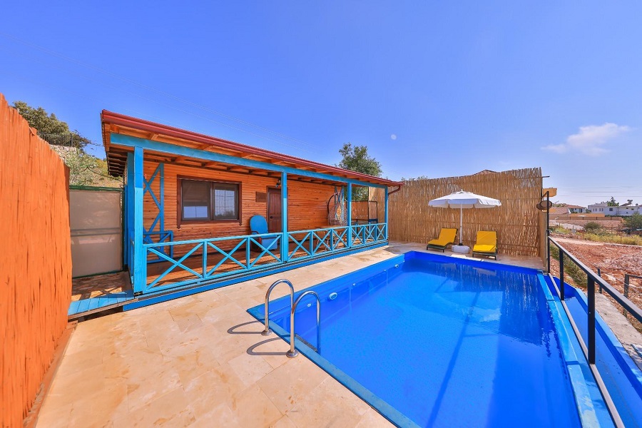 Kaş Bayındırda 1+1 Özel Havuzlu Denize Yakın Kiralık Lüks Villa DRM-1963