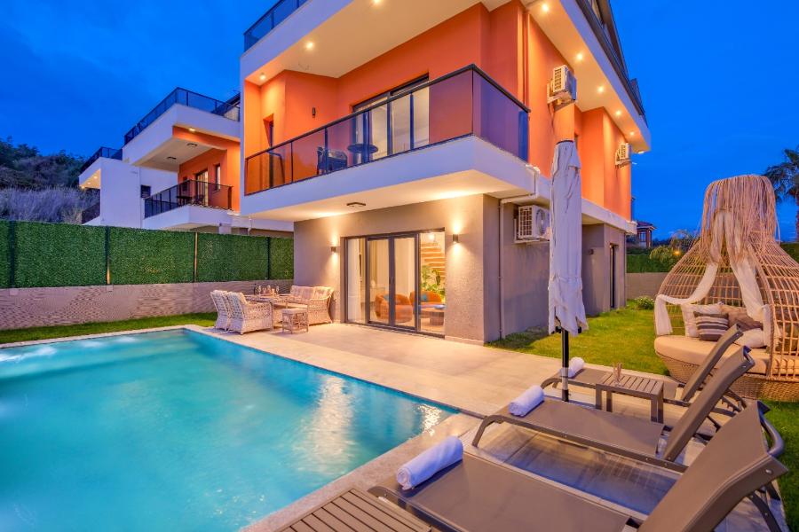 Fethiye Çalışta 3+1 Özel Havuzlu Denize Yakın Kiralık Lüks Villa DRM-1861