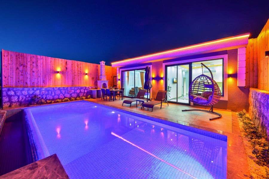 Kaş Patarada 1+1 Özel Havuzlu Denize Yakın Lüks Kiralık Villa DRM-1724