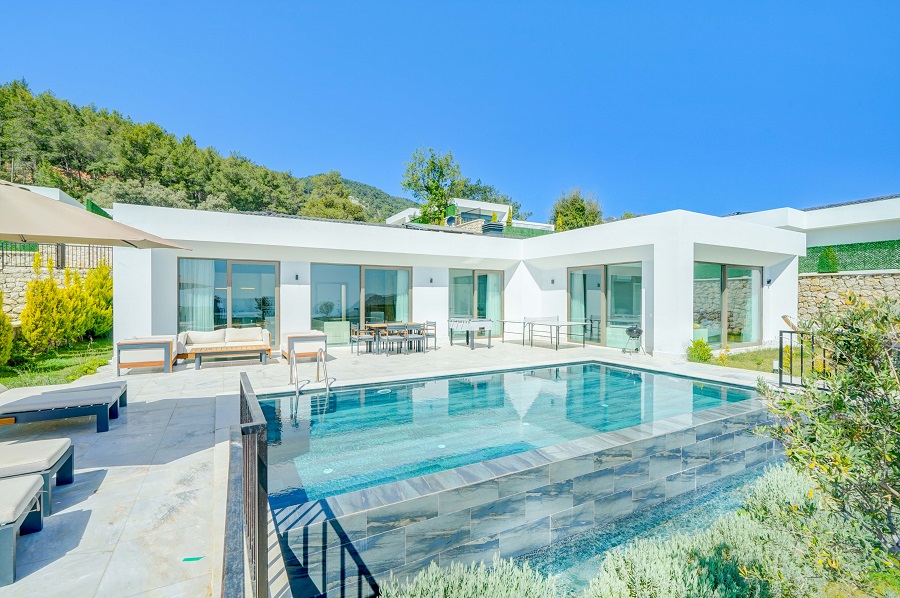 Antalya Kaş'ta 3+1 Özel Havuzlu Denize Yakın Kiralık Villa DRM-2056