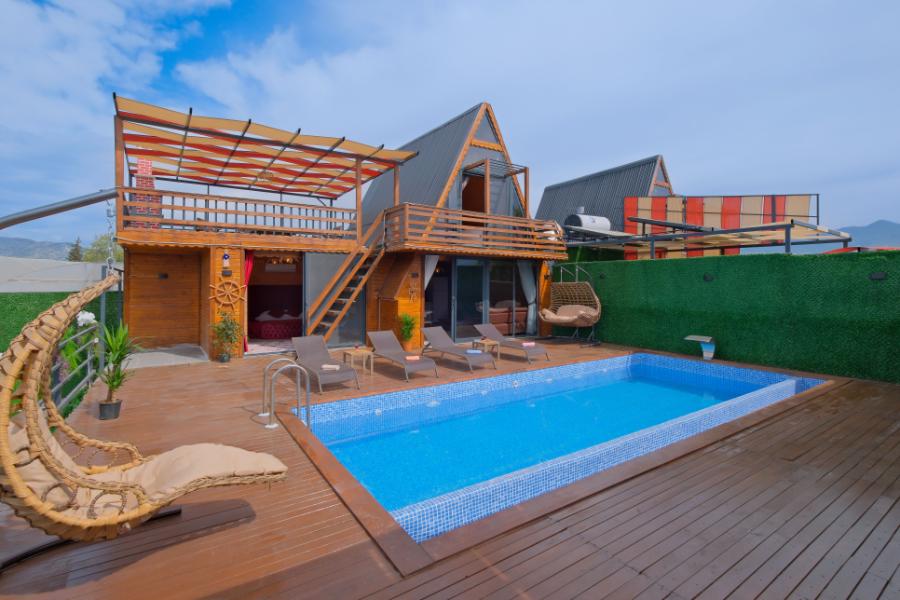 Muğla Seydikemer'de 2+1 Özel Havuzlu Denize Yakın Kiralık Bungalov DRM-1831