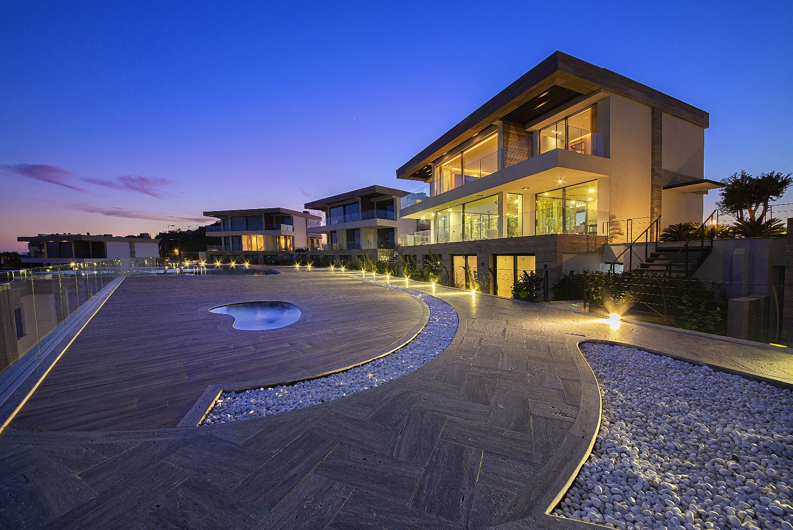 Asarlık Mevkisinde 3+1 Dubleks Denize Sıfır Daire BV-829