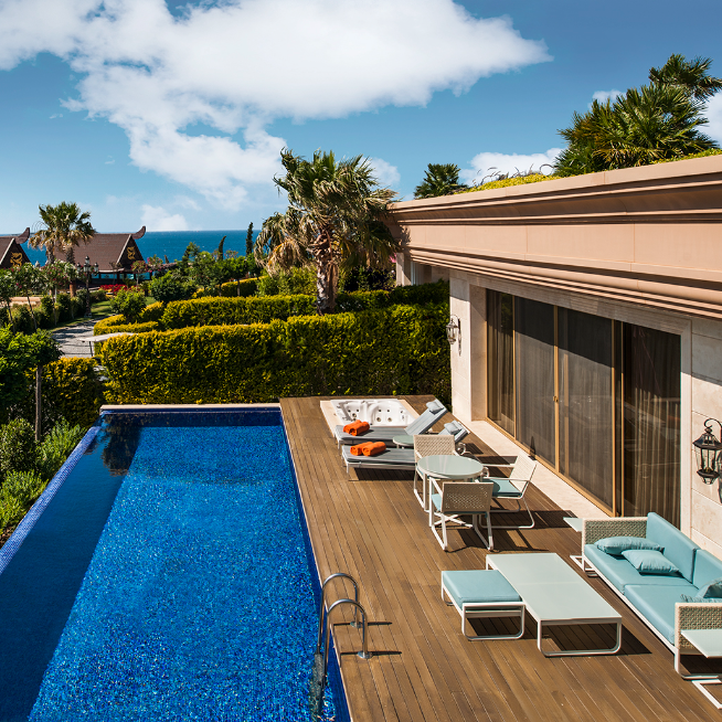 Bodrum Torba`da 2+1 Özel Havuzlu Denize Sıfır Lüx Villa BV-4812