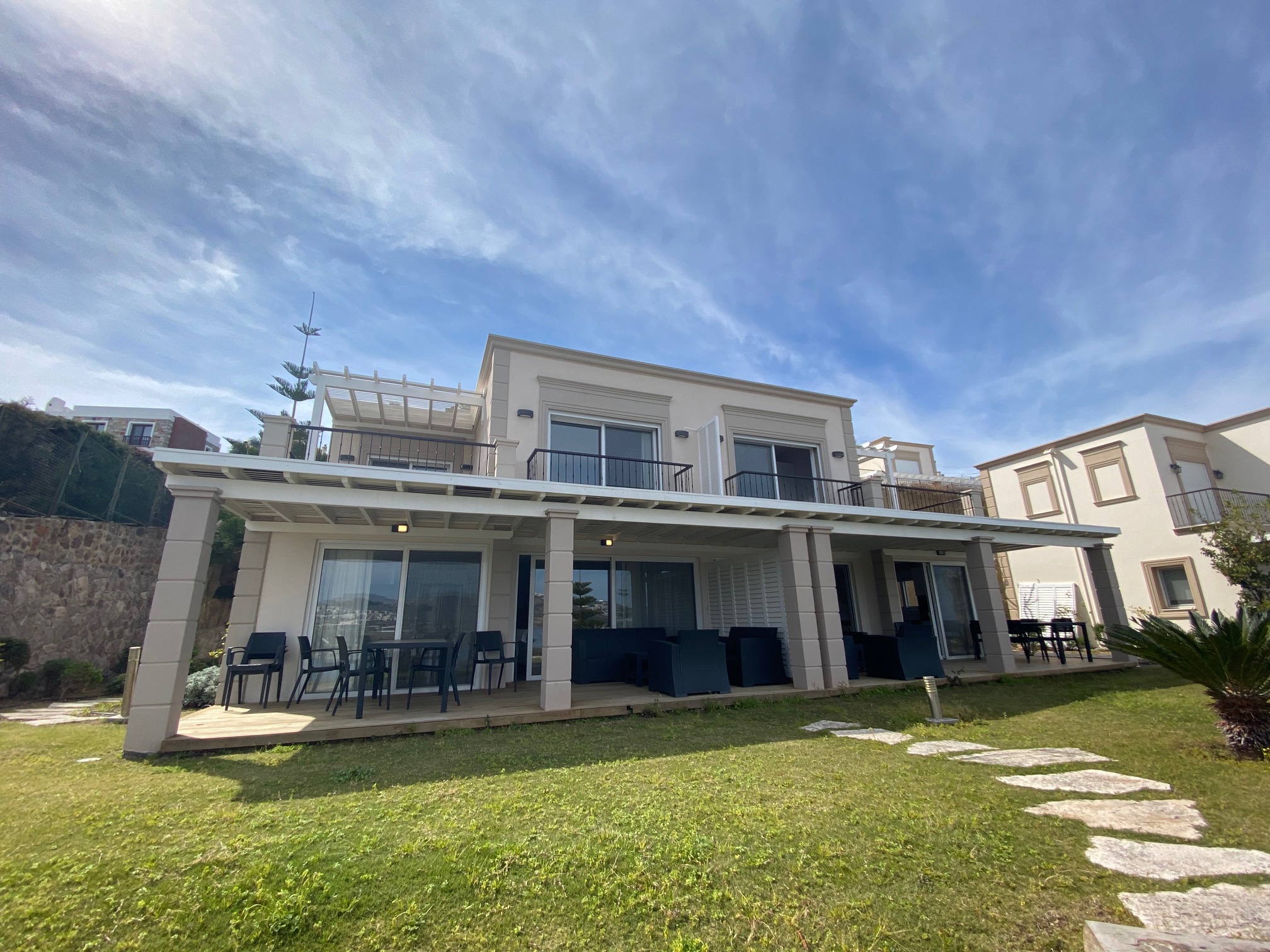 Yalıkavak Tilkicik'te Denize Sıfır 3+1 Dubleks Müstakil Villa BV-15