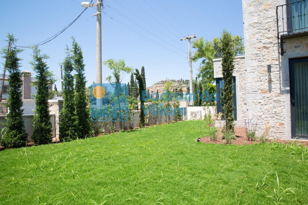 Bodrum Ortakent Denize Yakın Özel Havuzlu 3 Yatak Odalı Villa BD-401