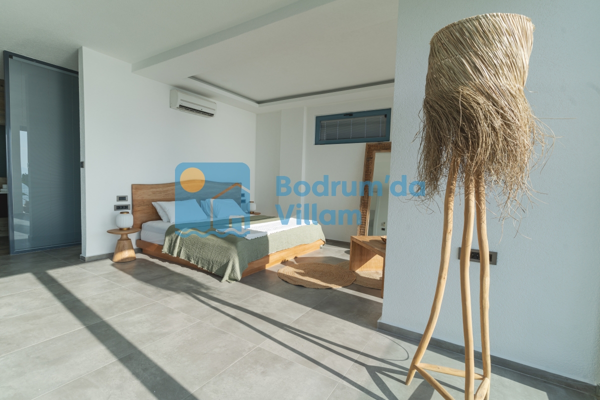 Bodrum Turgutreis’te Eşsiz Deniz Manzaralı Sonsuzluk Havuzlu Kiralık Villa BD-4139