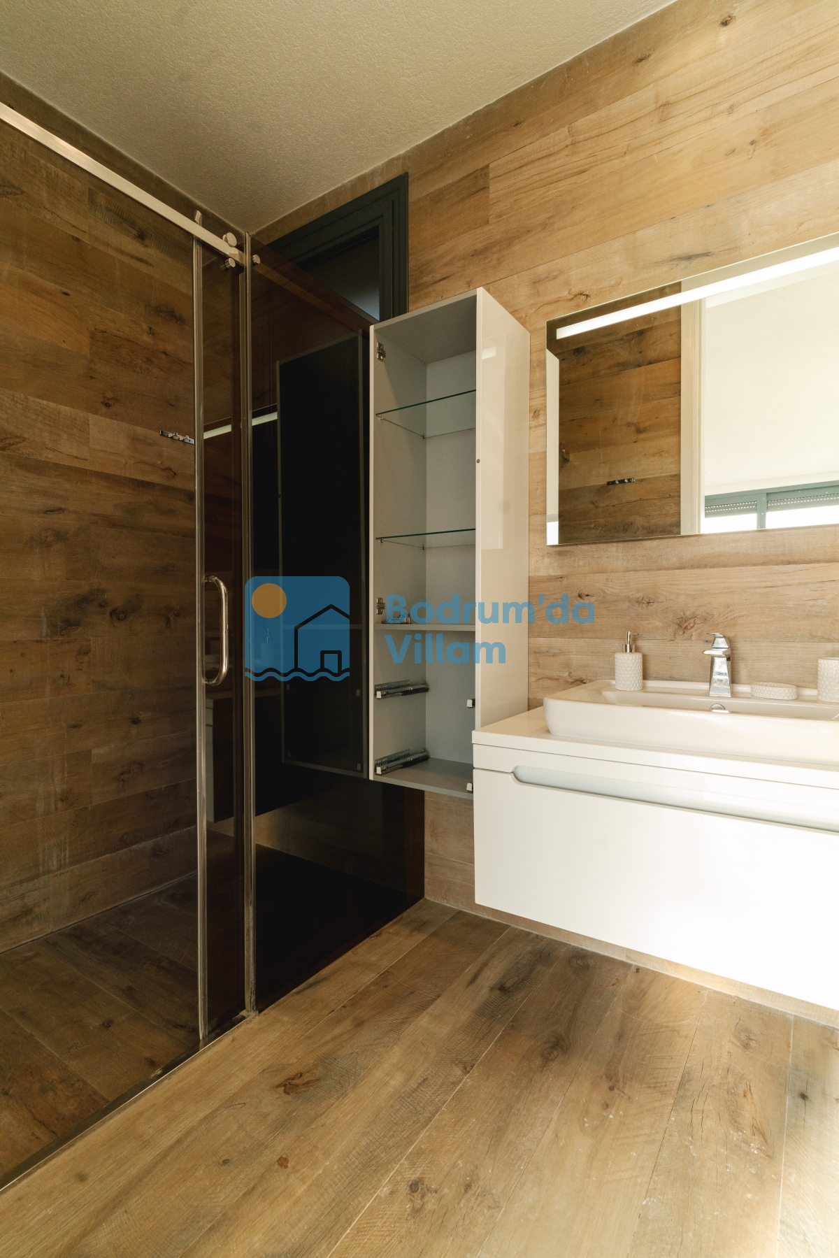 Bodrum Turgutreis’te Eşsiz Deniz Manzaralı Sonsuzluk Havuzlu Kiralık Villa BD-4139