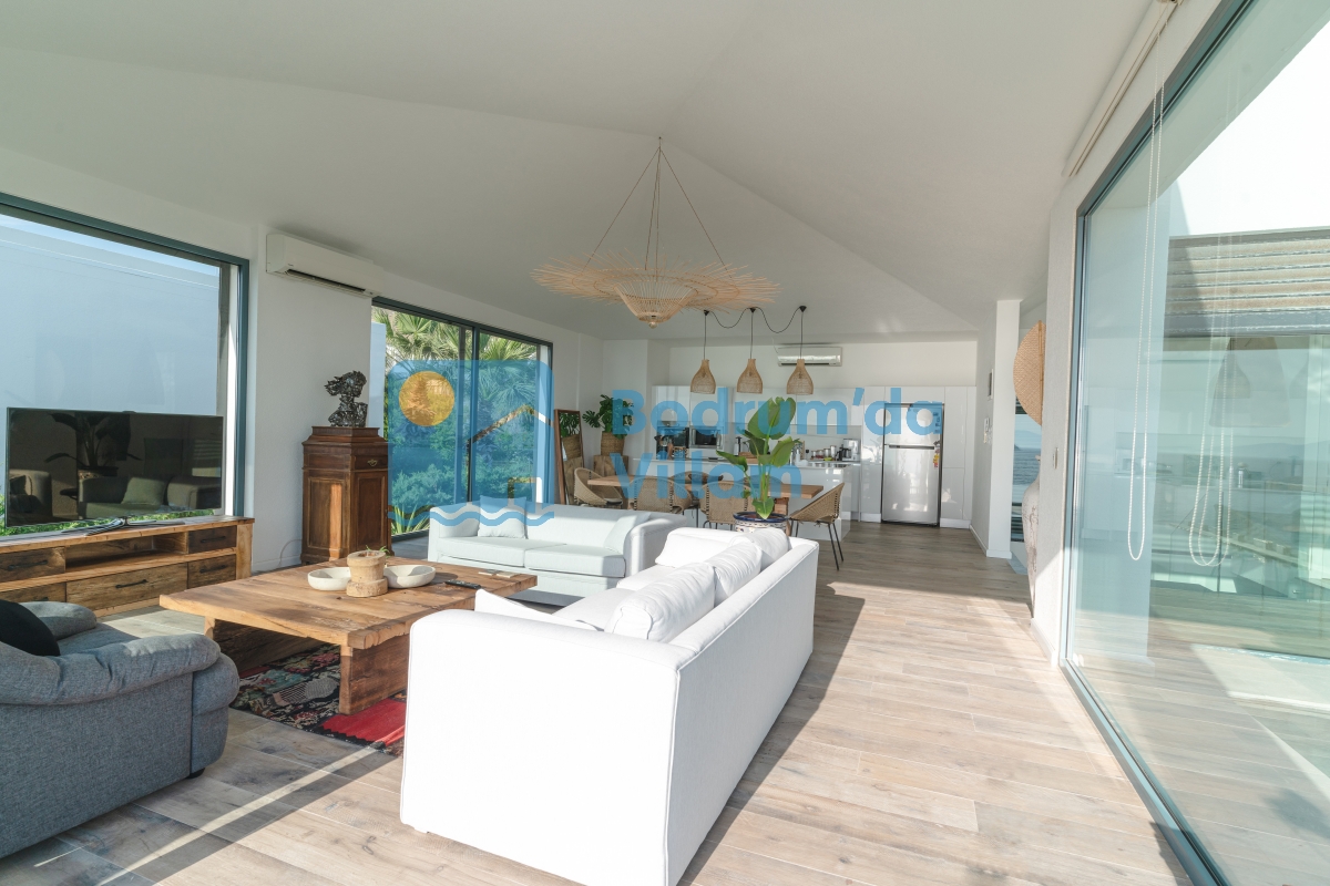 Bodrum Turgutreis’te Eşsiz Deniz Manzaralı Sonsuzluk Havuzlu Kiralık Villa BD-4139