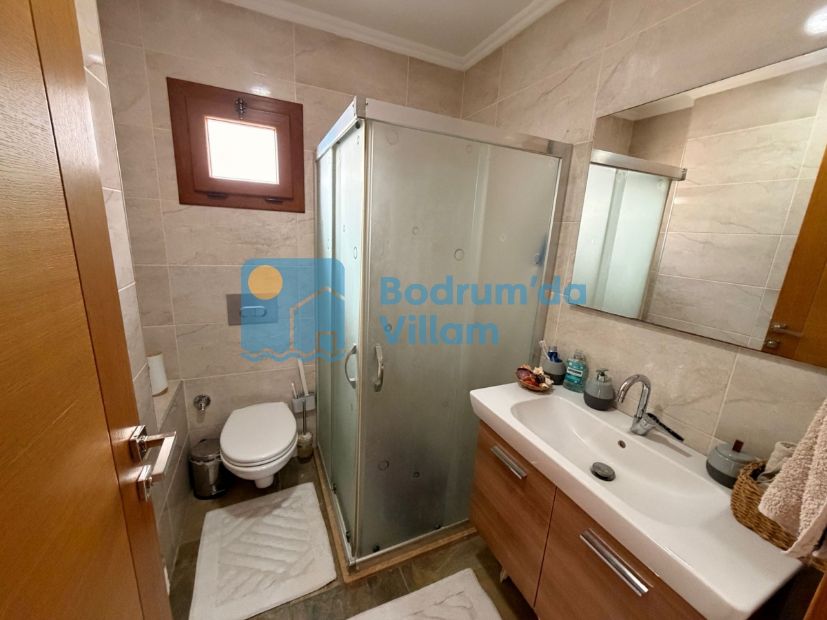 Ortakent 3+1 Kiralık Yazlık Yüzme Havuzlu Denize Yakın BD-248