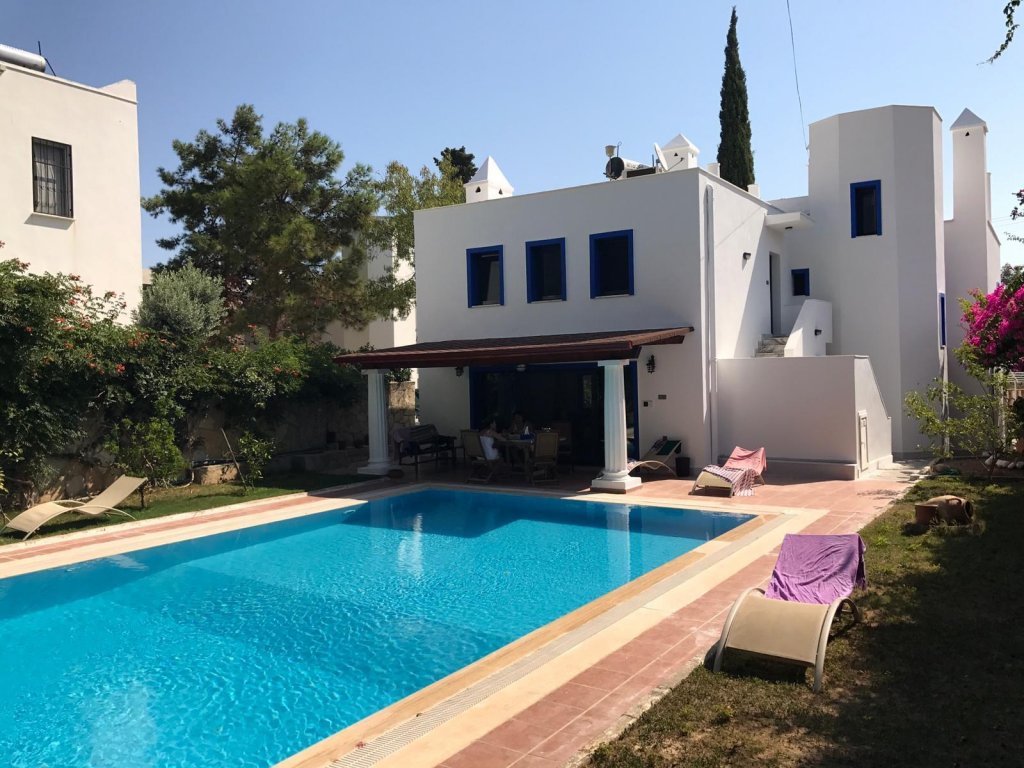 Torba 4+1 Gizli Özel Havuzlu Muhafazakar Villa ID-3034