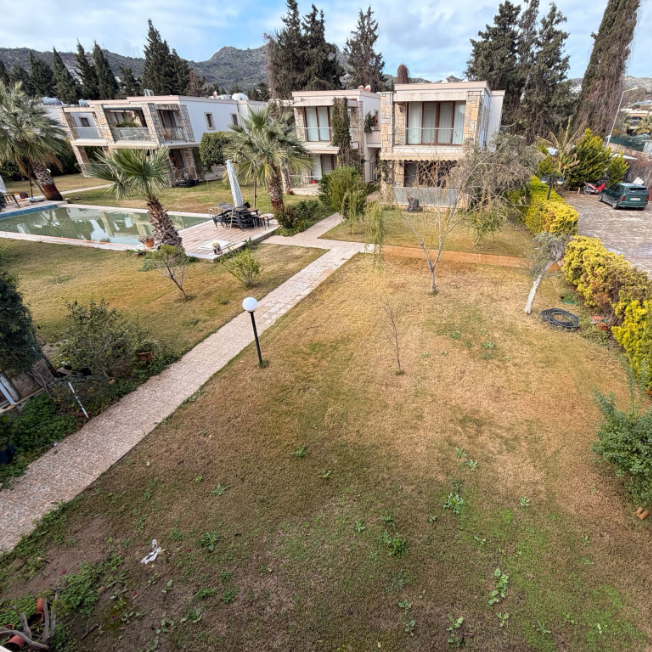 Ortakent 3+1 Kiralık Yazlık Yüzme Havuzlu Denize Yakın BD-248