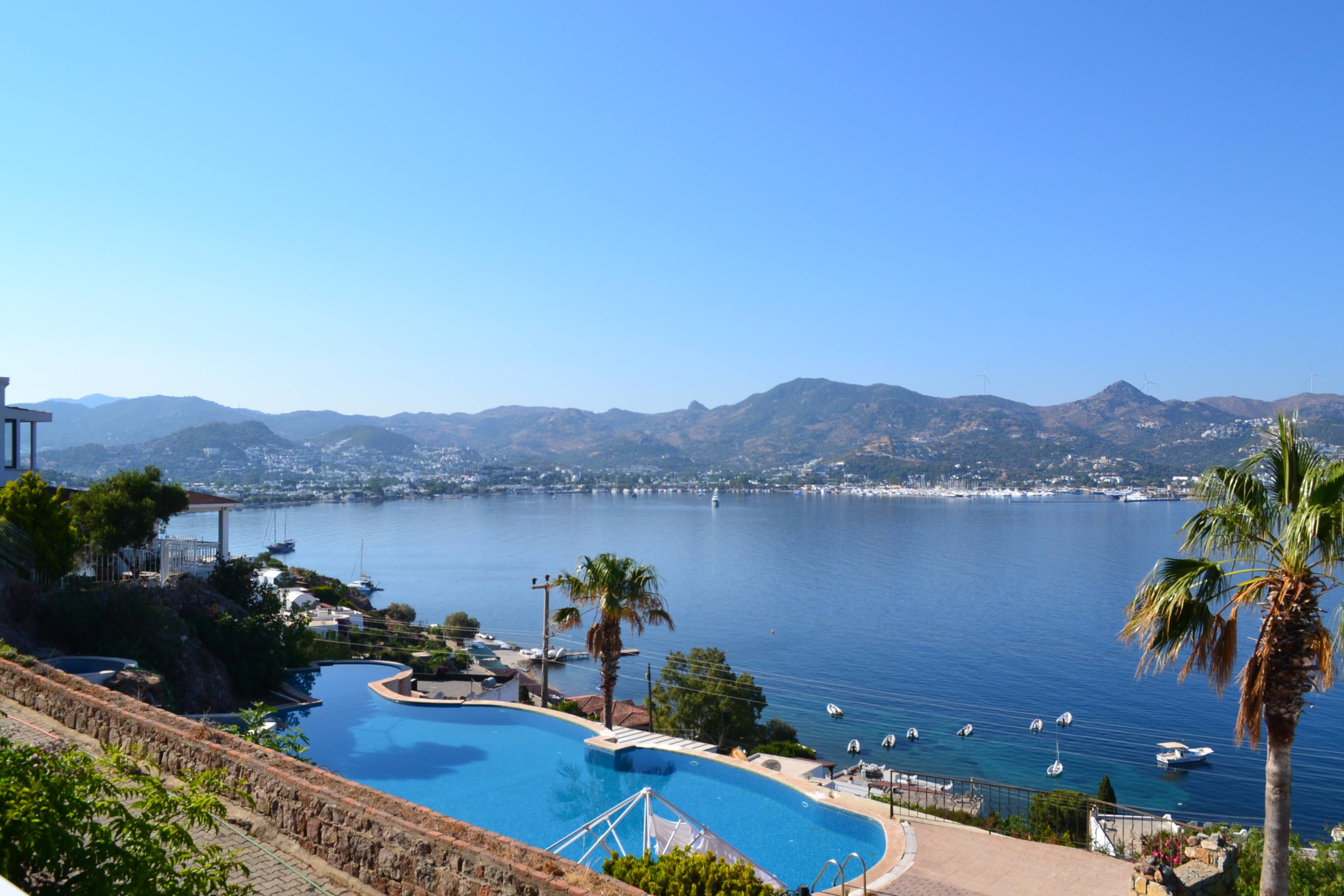 Yalıkavakta Özel Havuzlu 4+1 Deniz Manzaralı Villa E 1-5 RB-2