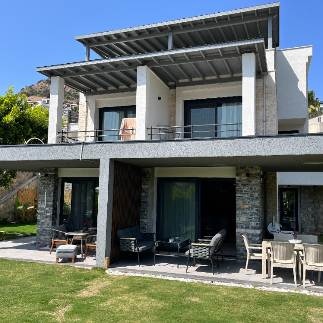 Yalıkavakta 3+1 Dubleks Bahçeli Ortak Havuzlu Lüx Daire BV-3121