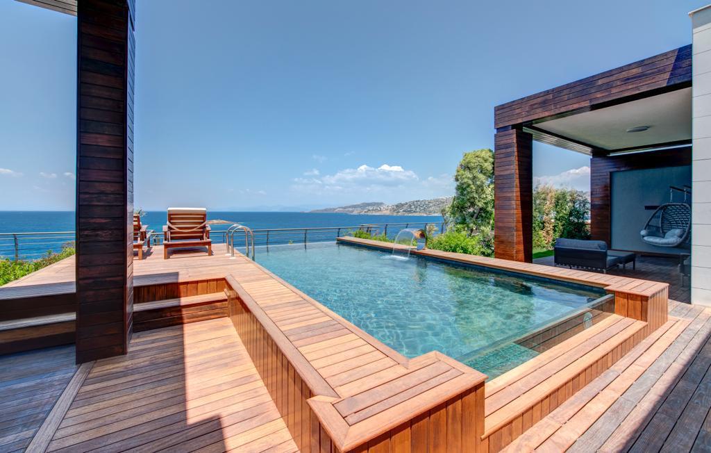 Yalıkavakta 3+1 Özel Havuzlu Deniz Manzaralı Özel İskelesi Olan Lüx Villa BV-4345